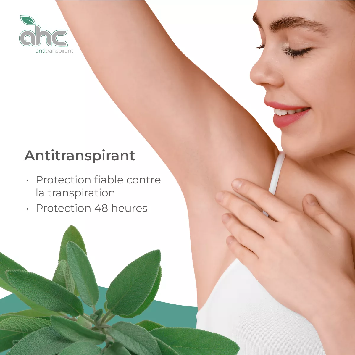 Femme souriante montrant une aisselle sèche, avec sweatstop ahc antitranspirant et promesse de protection fiable contre la transpiration pendant 48 heures